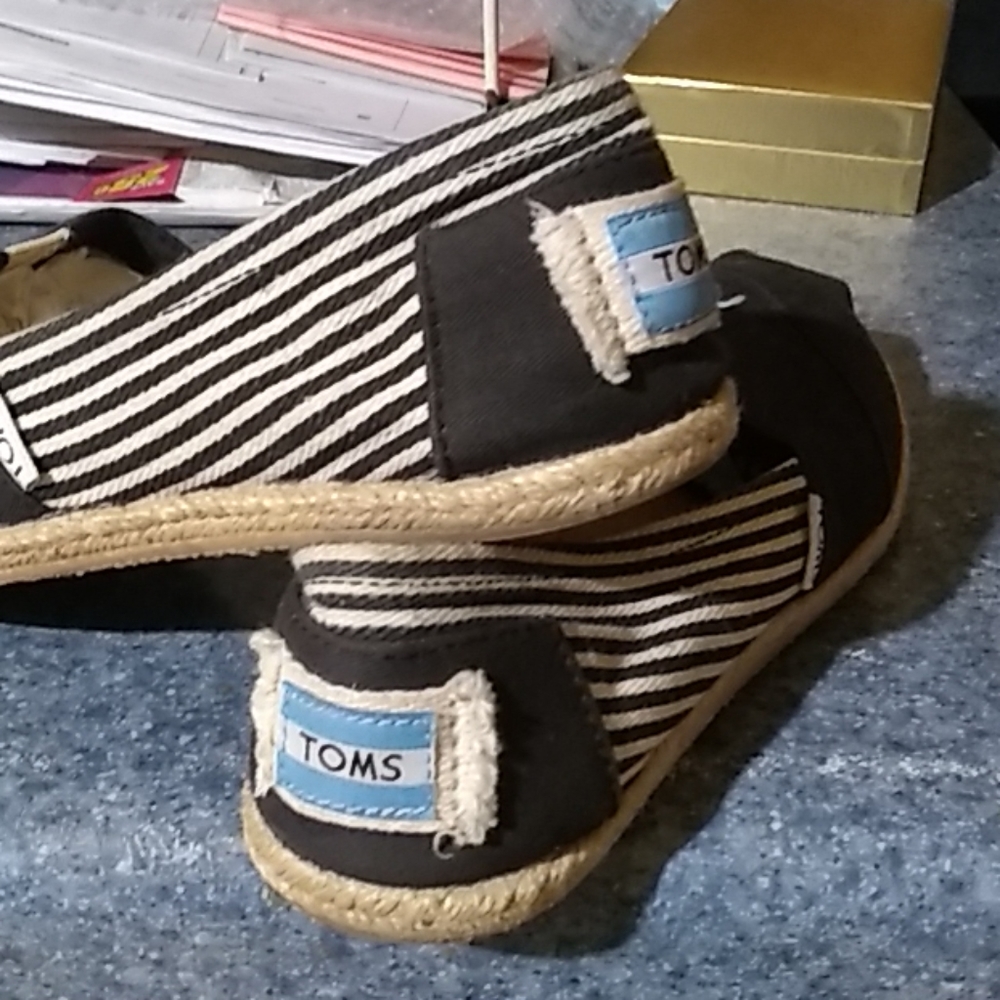 Sold. Black Toms - Picture 3 of 8